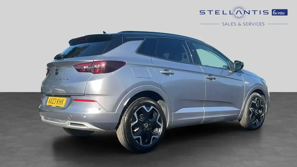 Used Vauxhall Grandland X Ultimate 128 HP (94 kW) 2023 Grey SUV