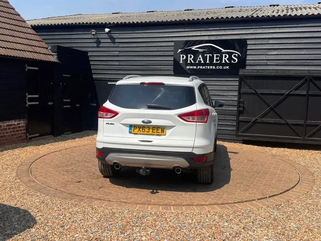 Used Ford Kuga Titanium 163 HP (119 kW) 2013 White SUV