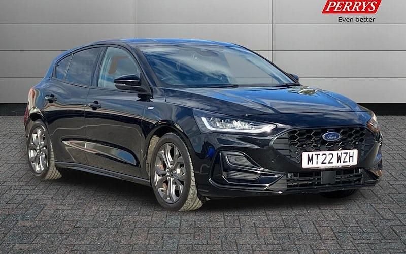 Used 2023 Ford Focus ST-Line Hatchback | £13,495 (Good price) - Image 1/4