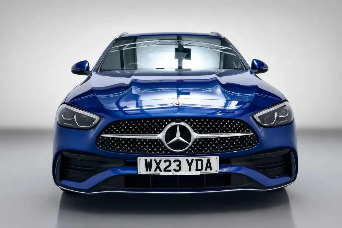 Used Mercedes C200 AMG line 224 HP (164 kW) 2023 Blue Estate