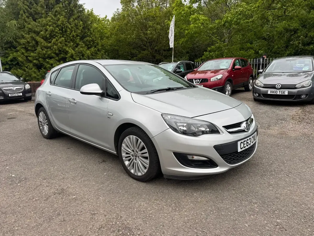 Used Vauxhall Astra 2013 Silver Hatchback