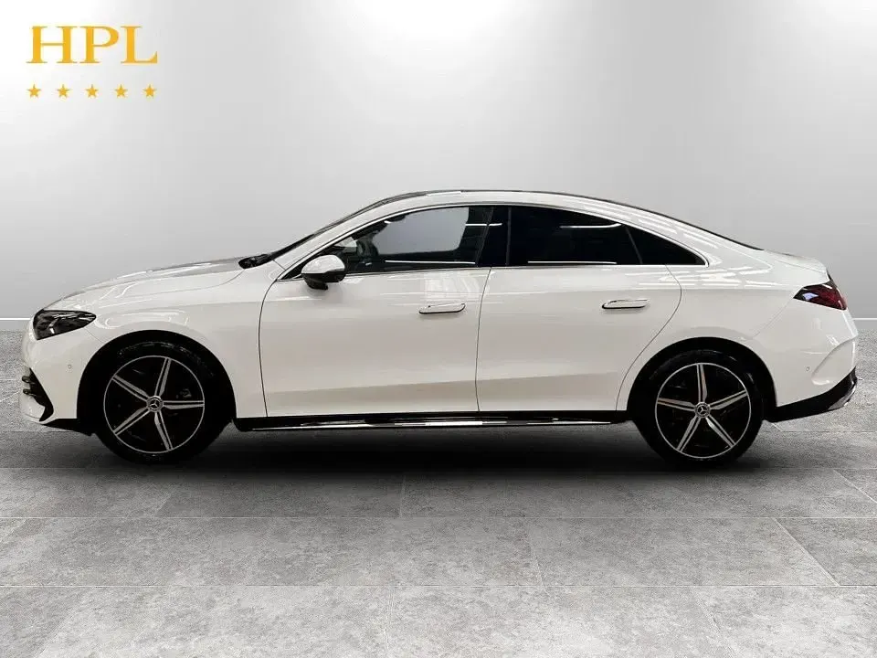 Usado Mercedes CLA 250+ AMG line 200 kW (272 HP) 2025 Branco Sedan