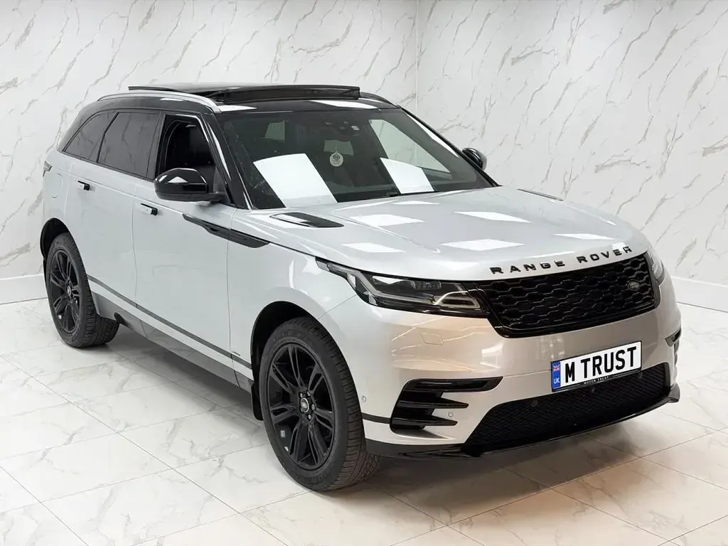 Used Land Rover Range Rover Velar SE Dynamic 180 HP (132 kW) 2017 Silver SUV