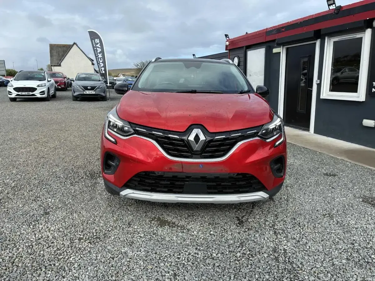 Used Renault Captur Version S 128 HP (94 kW) 2020 Red SUV
