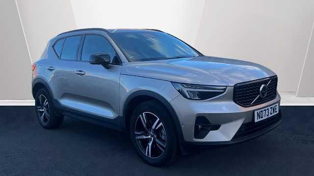 Used 2024 Volvo XC40 Plus SUV | £29,380 (Good price) - Image 1/3