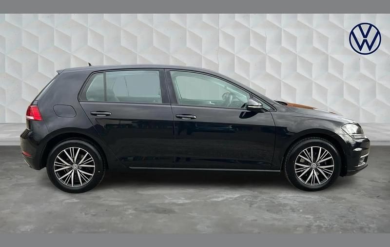 Used VW Golf VII SE 150 HP (110 kW) 2018 Black Hatchback