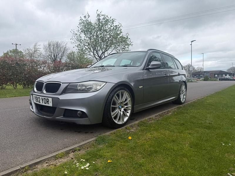 Begagnad BMW 320 M Sport 2012 Grå Kombi