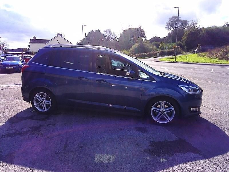 Used Ford C-MAX Titanium X 120 HP (88 kW) 2019 Blue MPV