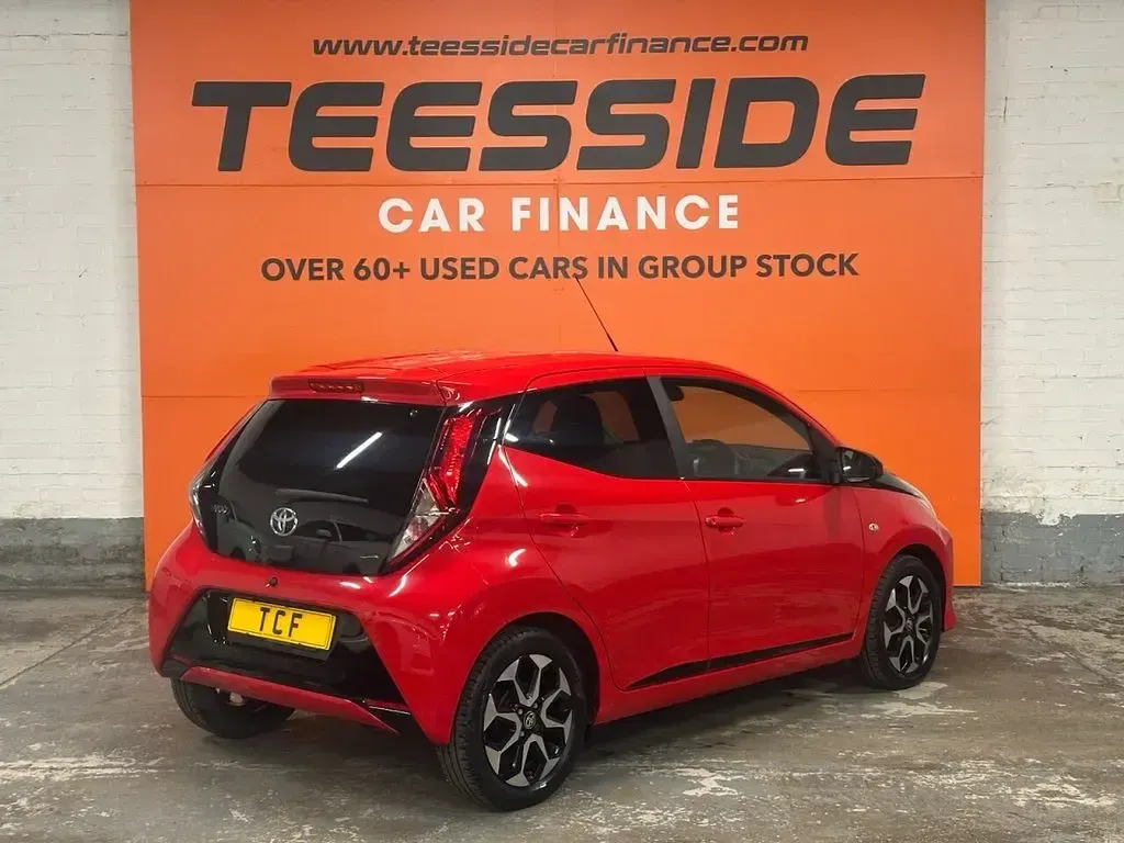 Used Toyota Aygo Trend 71 HP (52 kW) 2021 Red Hatchback