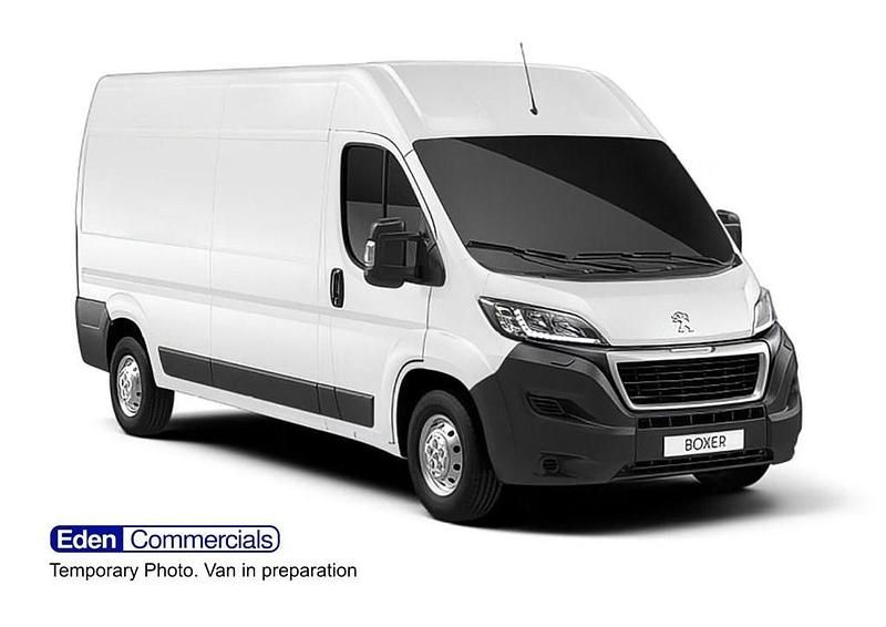 White Used 2024 Peugeot Boxer Premium Van | £18,490 (Super price) - Image 1/4
