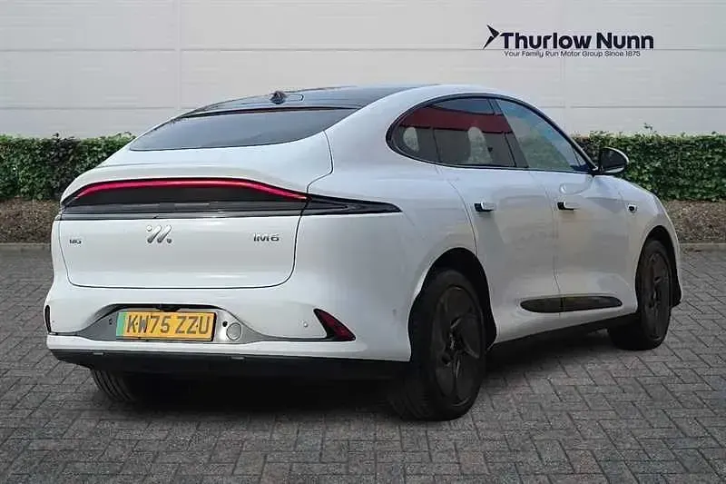 Używany MG IM6 300 kW (408 KM) 2026 Biały SUV
