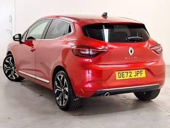 Używany Renault Clio V Techno 90 KM (66 kW) 2022 Czerwony Hatchback