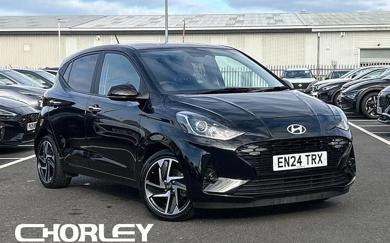 Used 2025 Hyundai i10 Premium Hatchback | £15,133 (Fair price) - Image 1/4