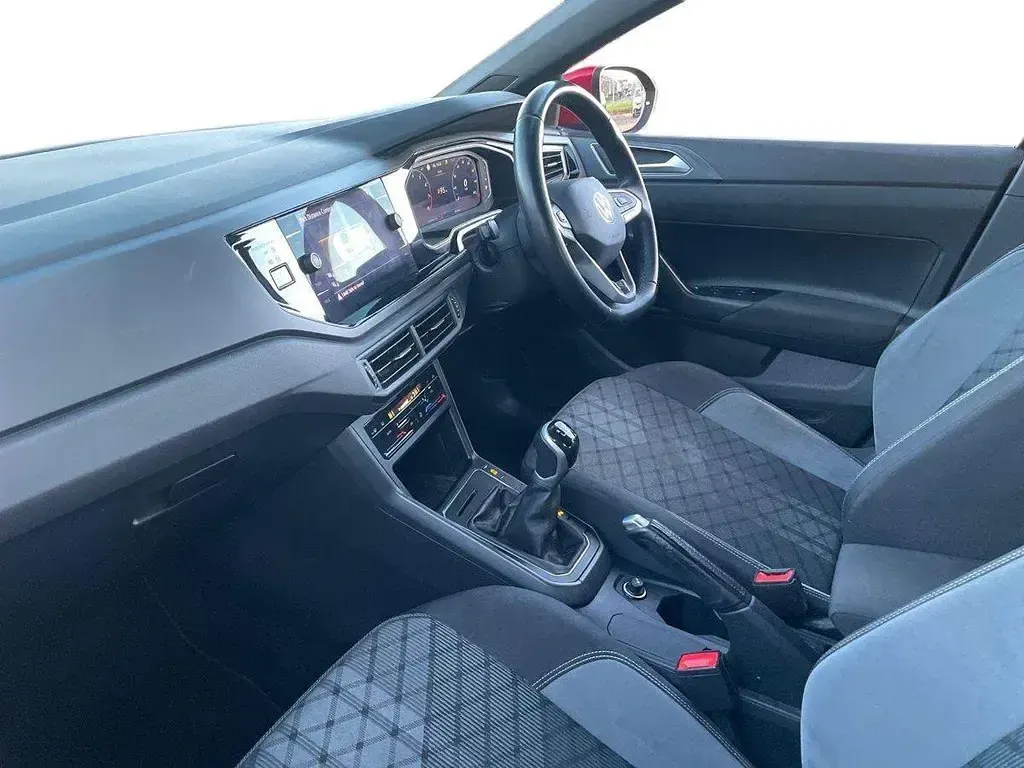 Usado VW Taigo R-line 110 HP (80 kW) 2023 Vermelho SUV
