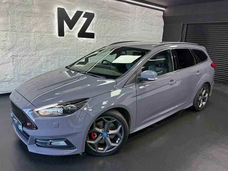 Used Ford Focus ST 185 HP (136 kW) 2016 Grey Estate