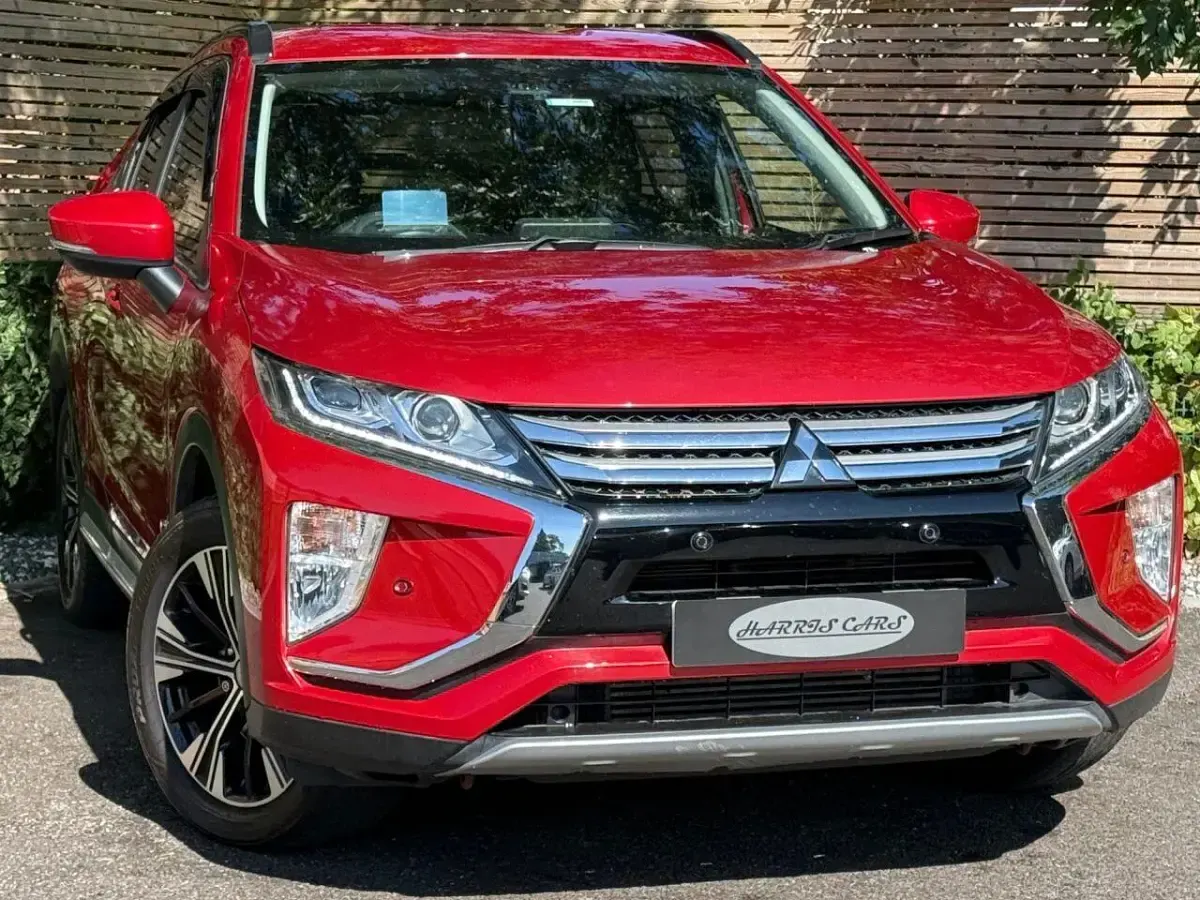 Used Mitsubishi Eclipse 163 HP (119 kW) 2018 Red Hatchback