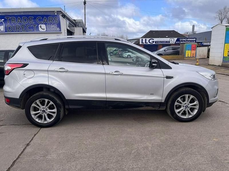 Begagnad Ford Kuga Titanium 180 HK (132 kW) 2018 Silver SUV