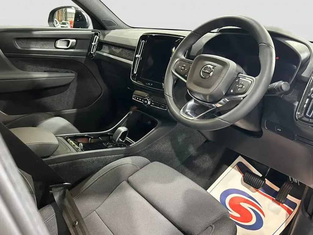 Used Volvo C40 Core 2023 SUV