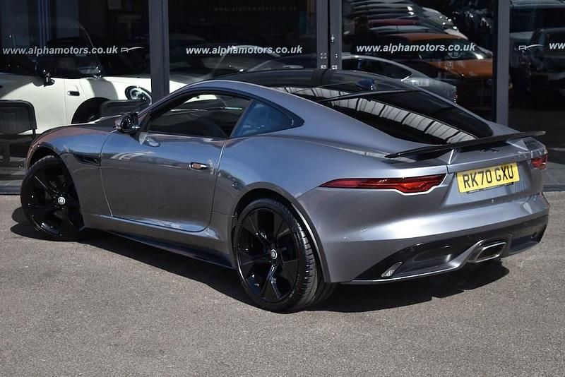 Usado Jaguar F-Type First Edition 300 HP (220 kW) 2020 Cinzento Coupé