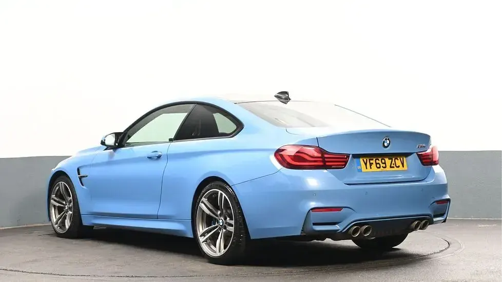 Used BMW M4 Shadowline 425 HP (312 kW) 2019 Blue Coupe