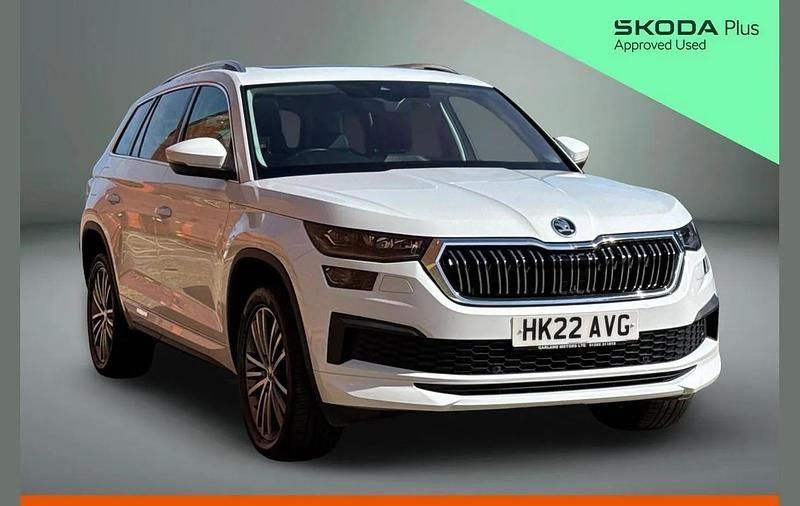 Used Skoda Kodiaq LAURIN & KLEMENT 187 HP (137 kW) 2022 Moon white metallic SUV