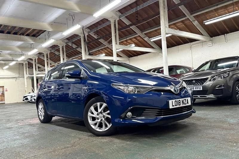 Blue Used 2018 Toyota Auris Hybrid Hatchback | £11,994 (Fair price) - Image 1/1