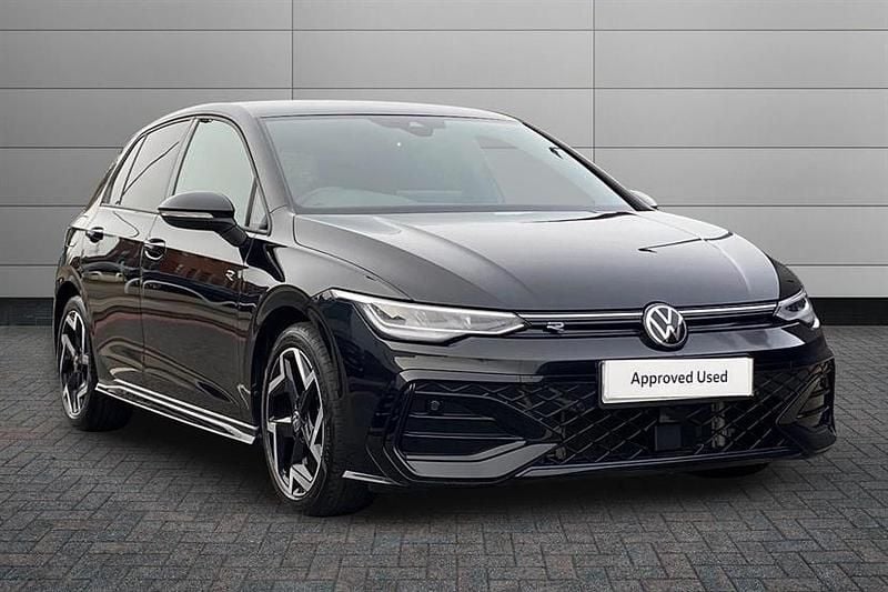Used VW Golf VIII R-line 150 HP (110 kW) 2025 Grenadilla black Hatchback