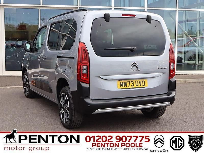 Gebraucht Citroën Berlingo XTR 130 PS (95 kW) 2023 Grau Van / Kleinbus