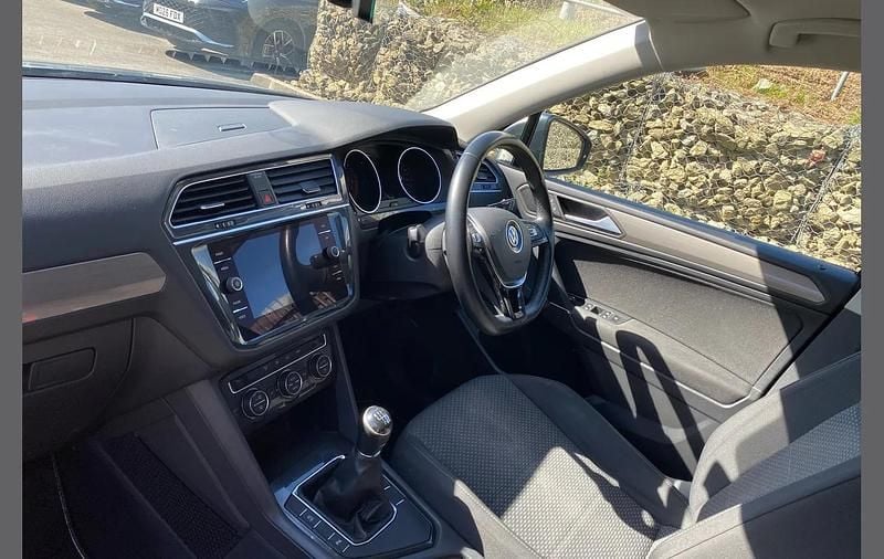 Used VW Tiguan SE 150 HP (110 kW) 2019 Grey SUV