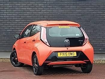 Used Toyota Aygo X-cite 68 HP (50 kW) 2015 Orange Hatchback