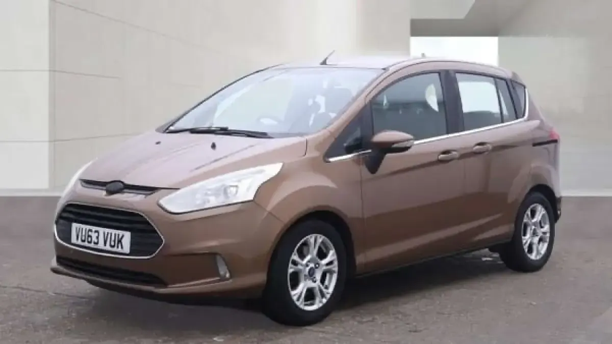 Used Ford B-MAX Zetec 105 HP (77 kW) 2013 Gold MPV