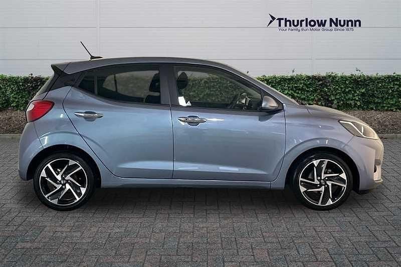 New Hyundai i10 Premium 79 HP (58 kW) 2025 Blue Hatchback