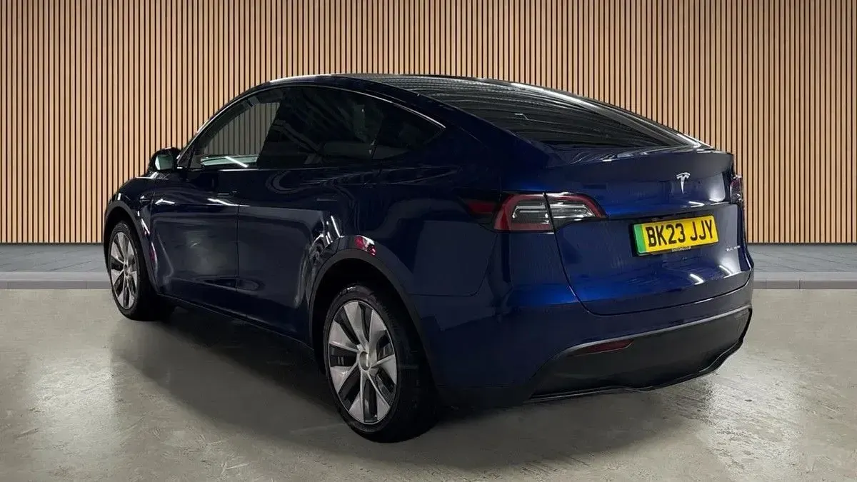 Used Tesla Model Y Long Range AWD 378 kW (514 HP) 2023 Blue SUV