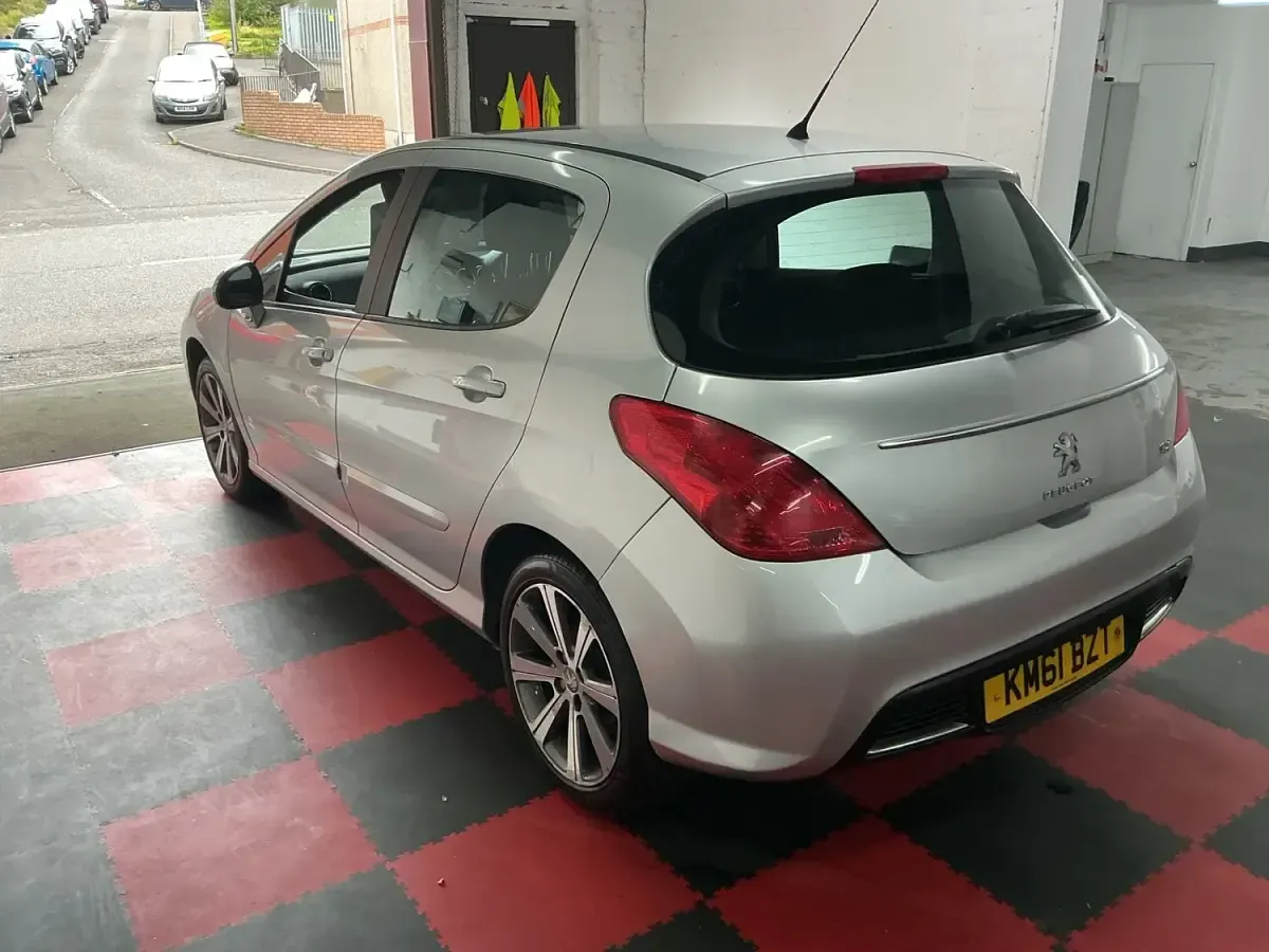 Used Peugeot 308 Active 2011 Silver Hatchback
