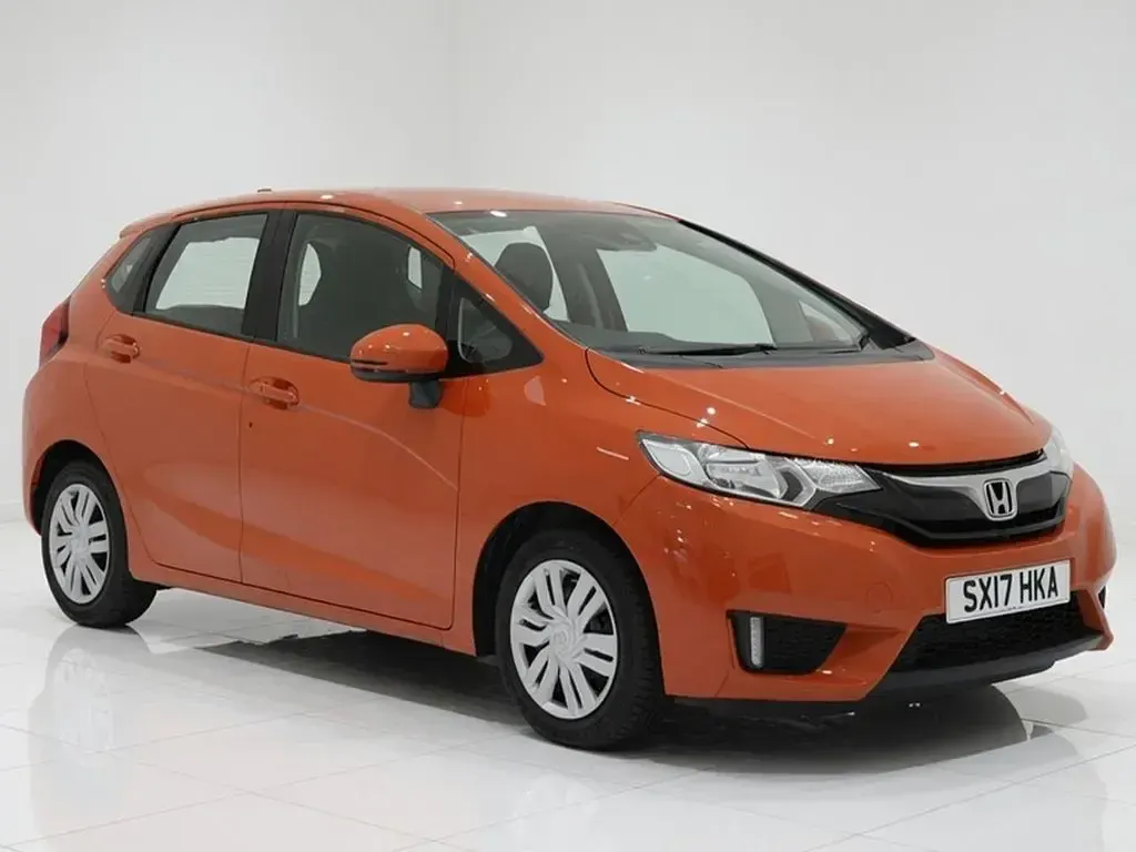 Used Honda Jazz S 102 HP (75 kW) 2017 Orange Hatchback