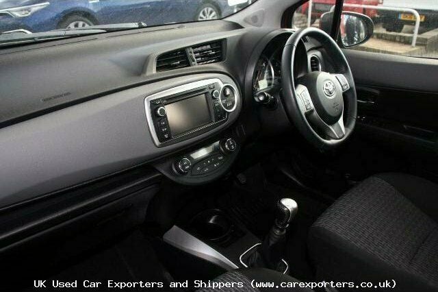 Begagnad Toyota Yaris 2014 Halvkombi