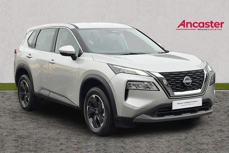 New Nissan X-Trail Acenta Premium 2025 Brilliant silver SUV