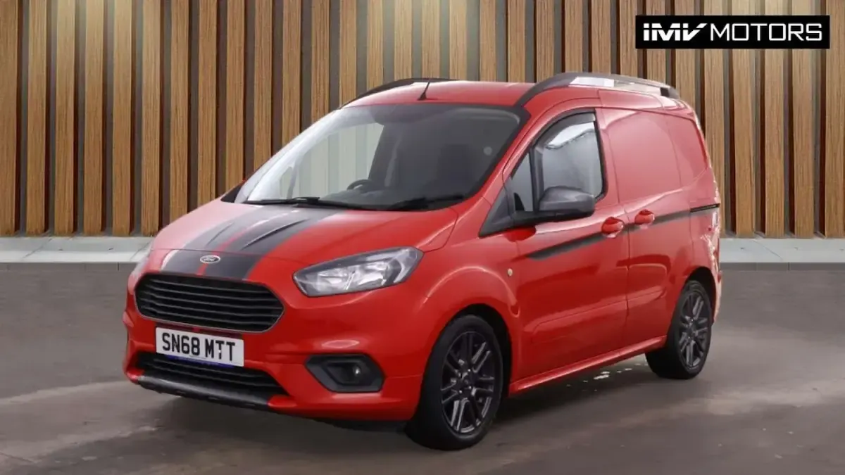 Used Ford Transit Sport 100 HP (73 kW) 2019 Red Van