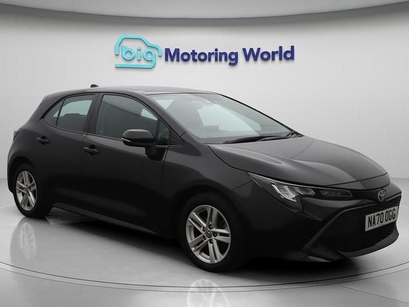 Black Used 2020 Toyota Corolla Hatchback | £15,500 (Good price) - Image 1/4