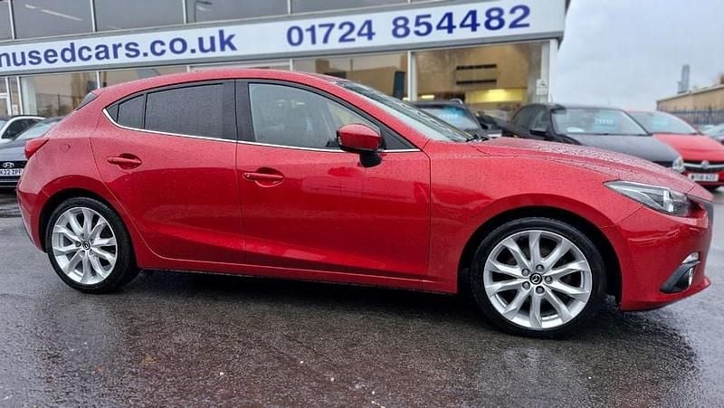 Used Mazda 3 Inclusive 2015 Red Hatchback