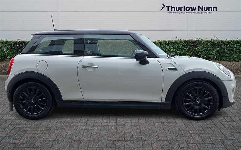 Used Mini Cooper Classic 136 HP (100 kW) 2021 Silver Hatchback