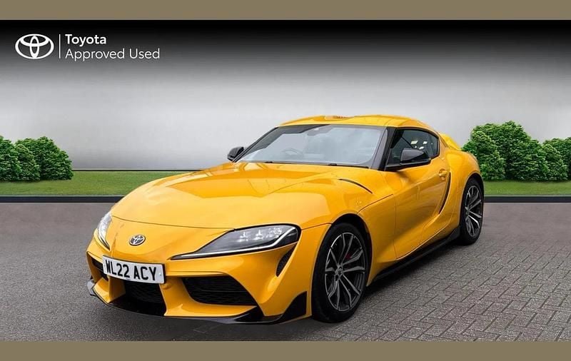 Usado Toyota Supra 254 HP (186 kW) 2022 Amarelo Coupé