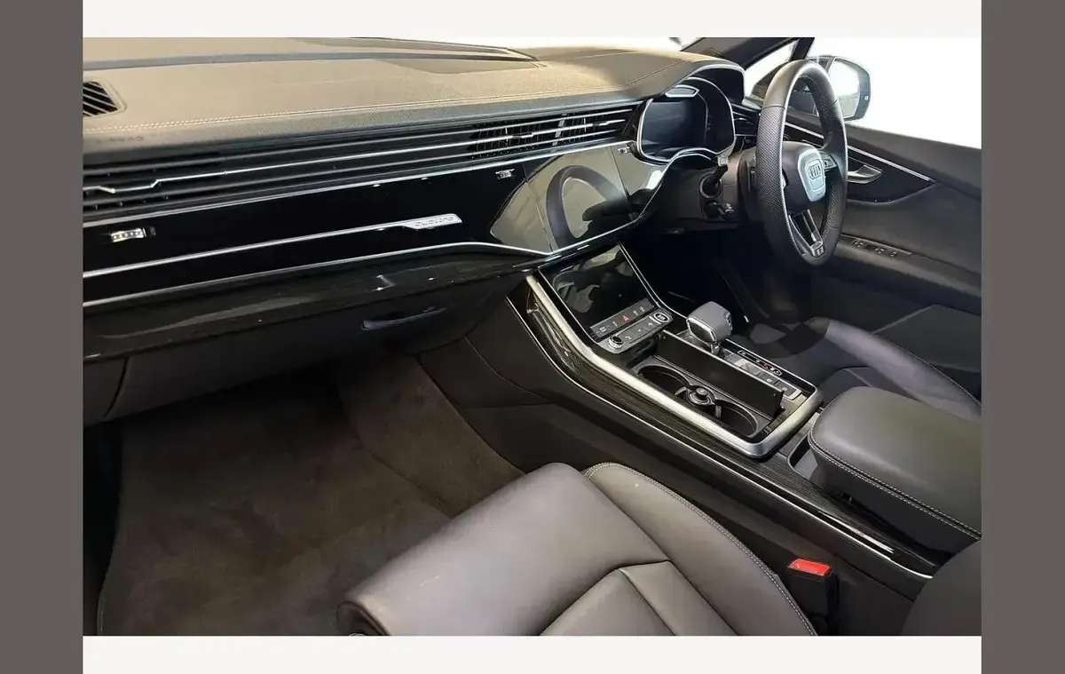 Used Audi Q7 Black Edition 286 HP (210 kW) 2025 Ascari blue SUV