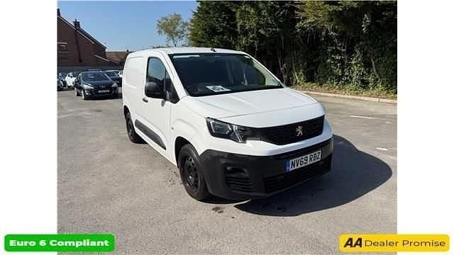 Used Peugeot Partner 131 HP (96 kW) 2020 White MPV