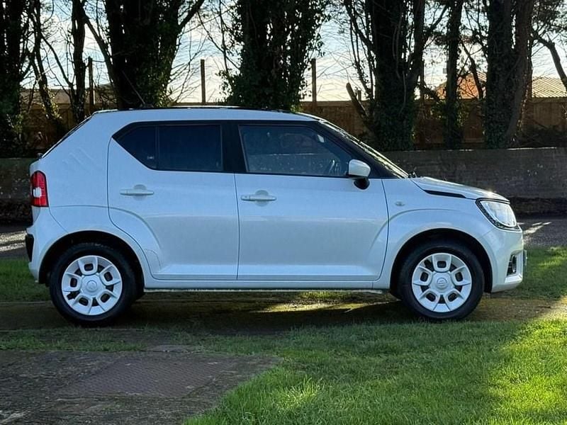 Used Suzuki Ignis SZ3 90 HP (66 kW) 2017 White/black Hatchback
