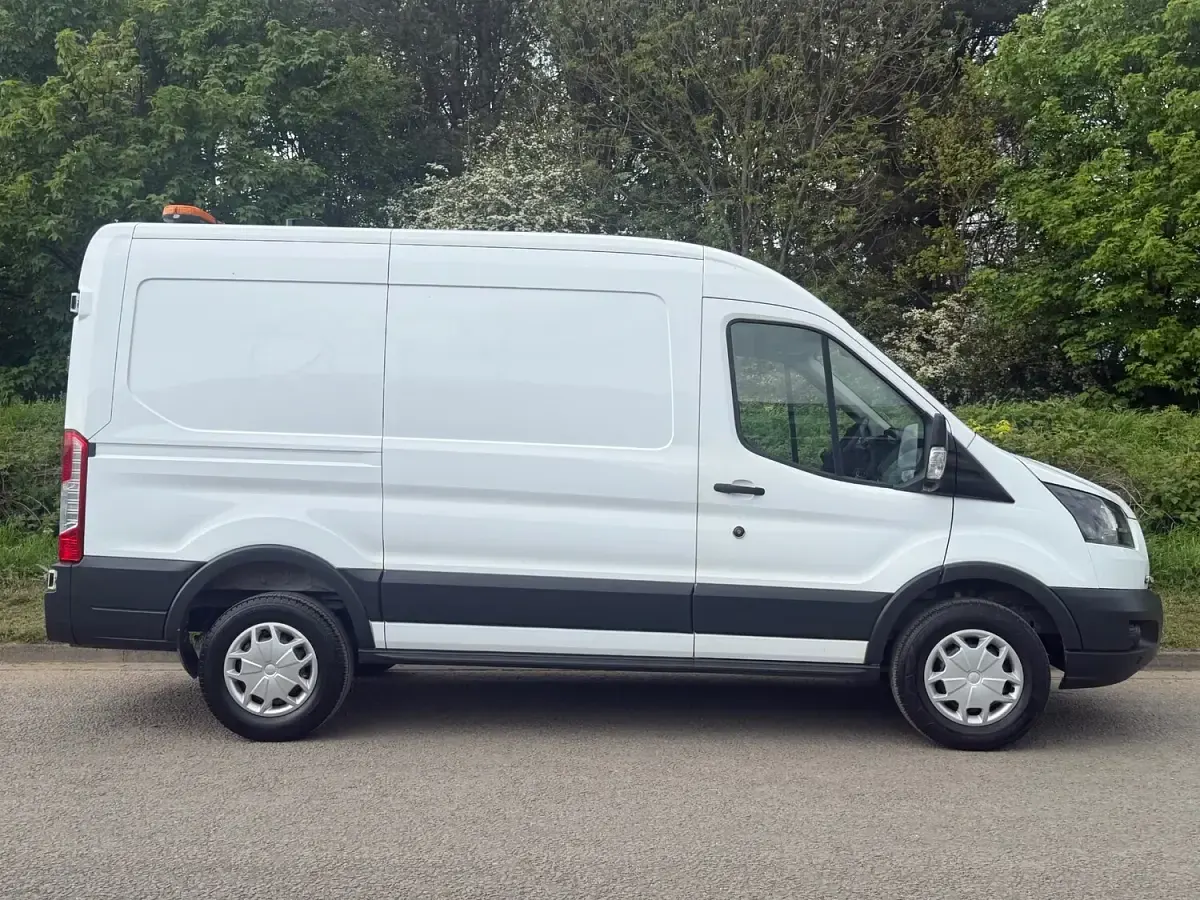 Used Ford Transit 130 HP (95 kW) 2019 White Van