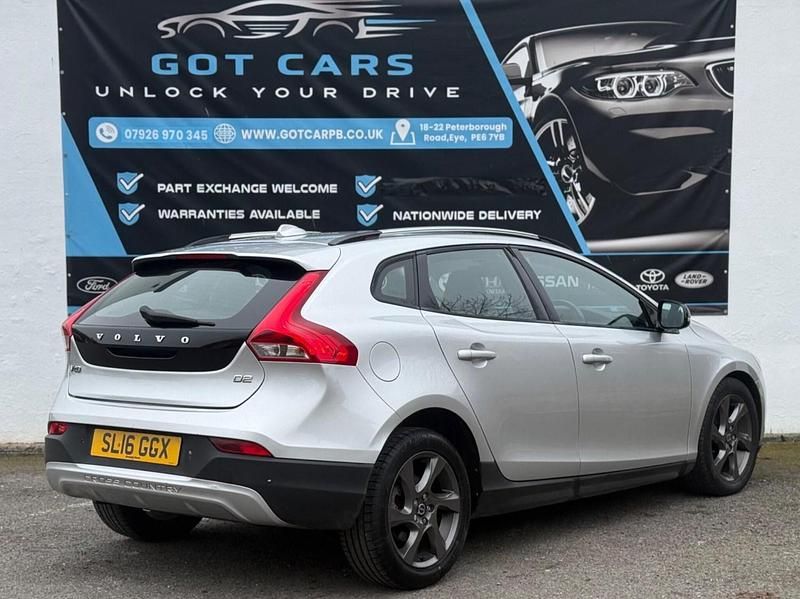 Used Volvo V40 2016 Silver Hatchback