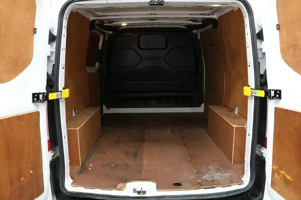 Begagnad Ford Transit Custom 130 HK (95 kW) 2021 Vit Van