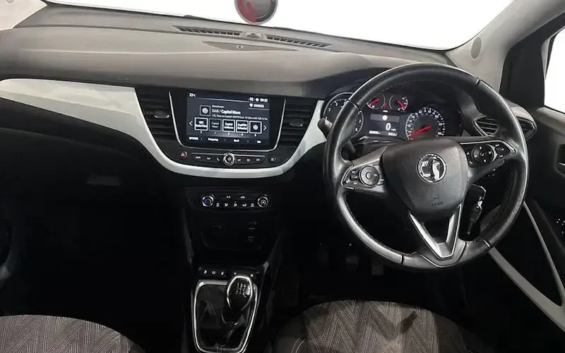Used Vauxhall Crossland X SRi 83 HP (61 kW) 2020 Grey SUV