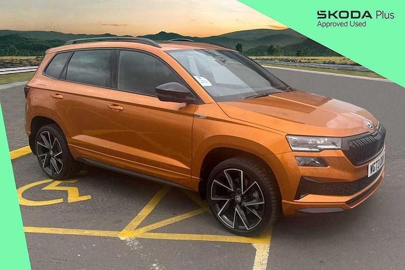 Phoenix orange metallic Used 2023 Skoda Karoq SportLine SUV | £26,950 (Fair price) - Image 1/4